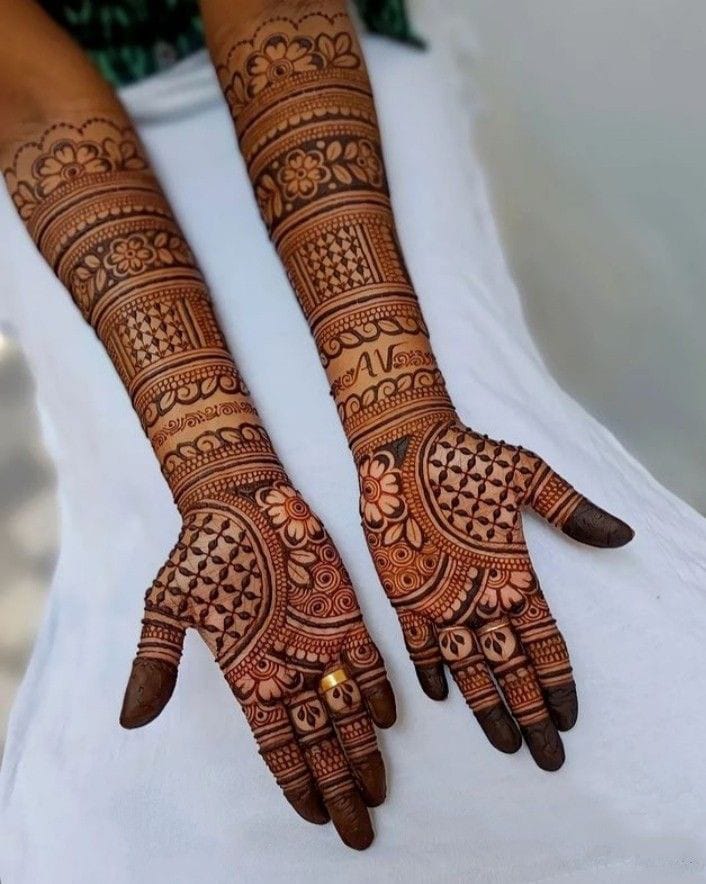 The 10 Best Bridal Mehndi Artists in West Bangalore - Weddingwire.in